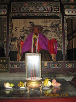 Socha Zhang Sanfenga uvnitř kláštera [nové okno]